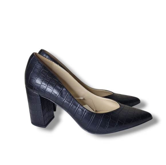 Liz Claiborne Haslett Pumps NWT Black Croc-Embossed Pointed Toe Career Preppy 11 - Picture 1 of 11